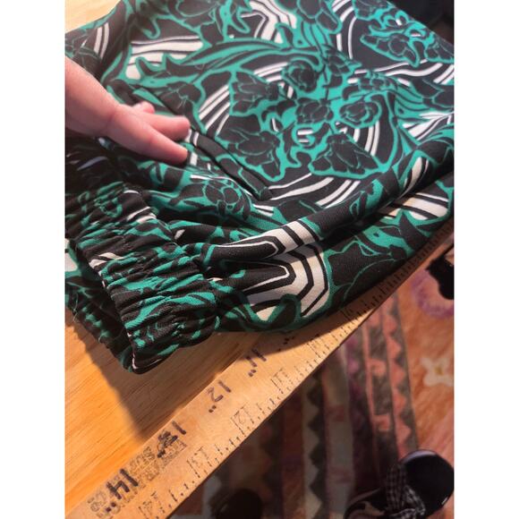 J. Crew Green Black White Abstract Tuxedo Pants Side Piping Size 6 Polyester - Picture 10 of 13